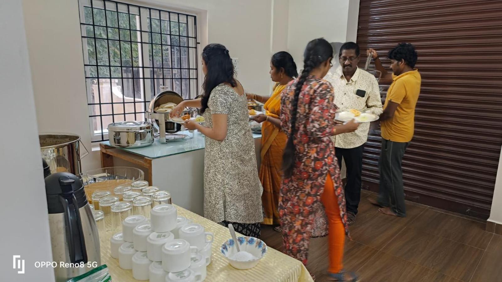 Jn Residency Perungudi Bed and Breakfast Chennai Eksteriør billede